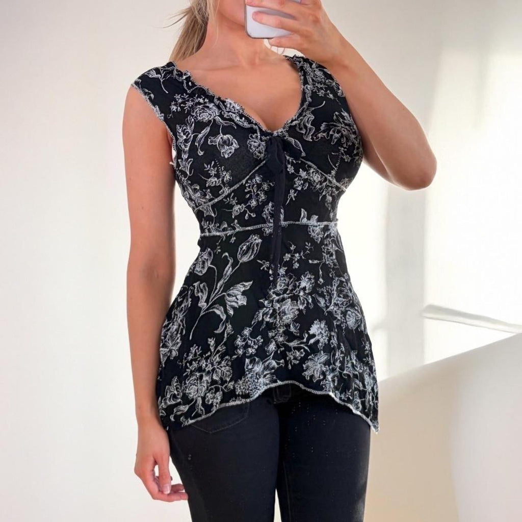 VINTAGE black White floral mesh tank top