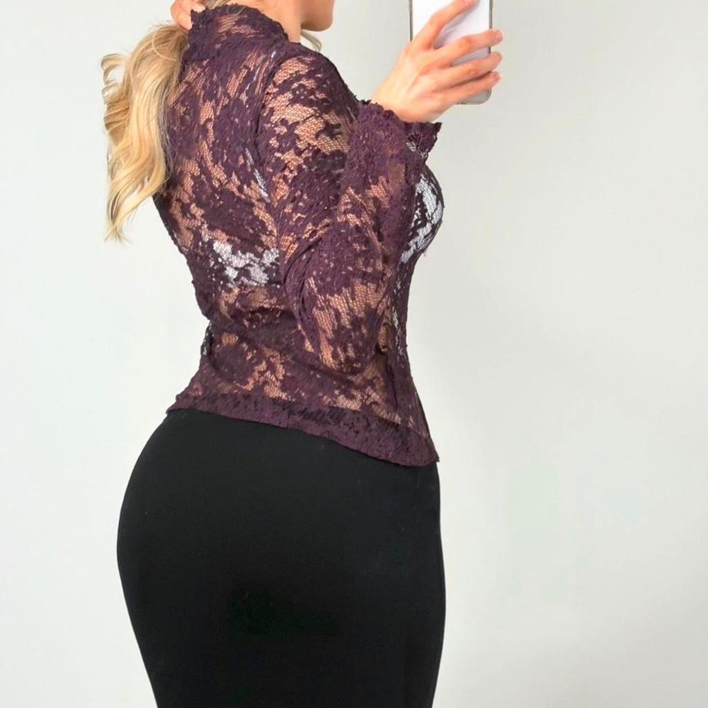 VINTAGE Purple lace hook & eye blouse top