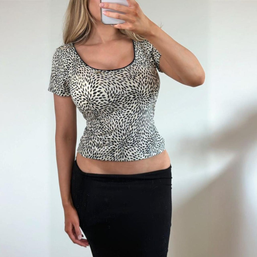 Black and white polka dot short sleeve top