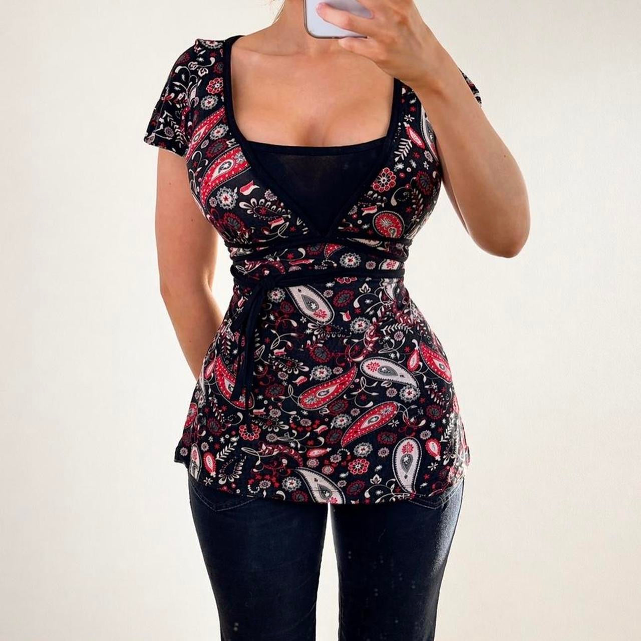 VINTAGE Black & Red floral Paisley print short sleeve blouse top