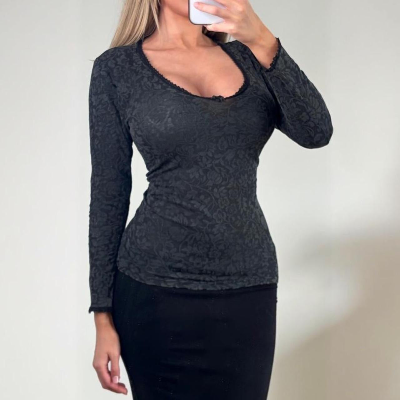 VINTAGE Dark grey floral long sleeve top