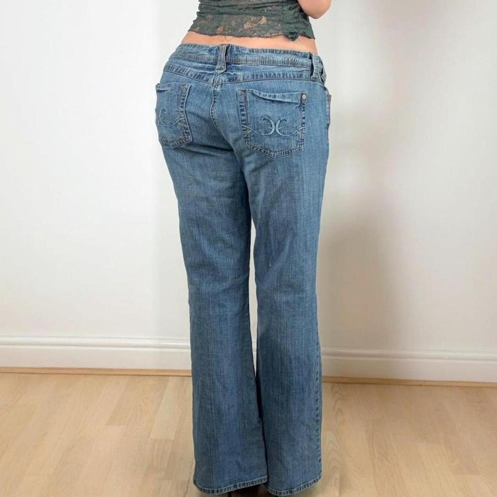 VINTAGE Light blue embroidered faded Low rise flared denim jeans