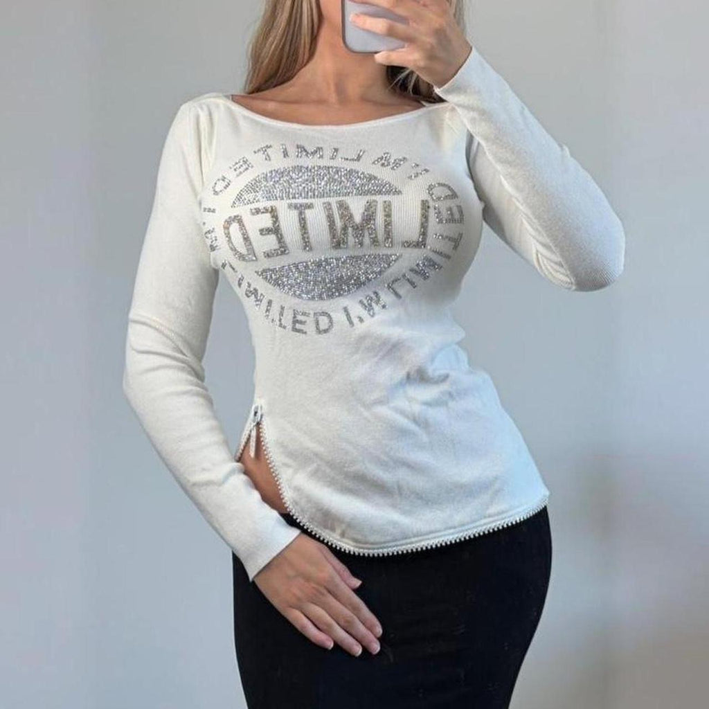 White knit jumper