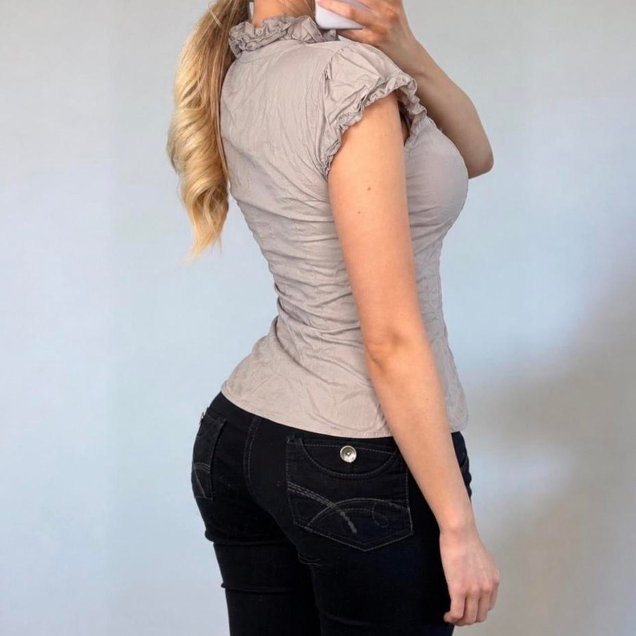 VINTAGE brown ruffle blouse top