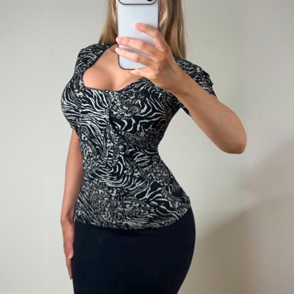 Black patterned short sleeve top
